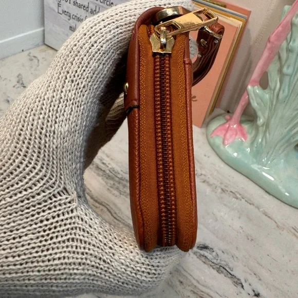 MIA K COLLECTION BROWN ZIPPY WALLET - Picture 5 of 10